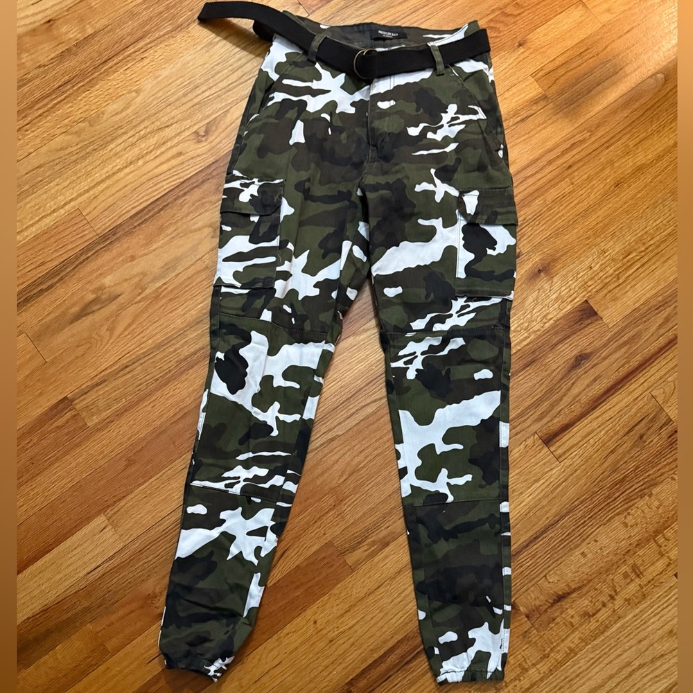 Juniors Camouflage Cargo Pants with Belt